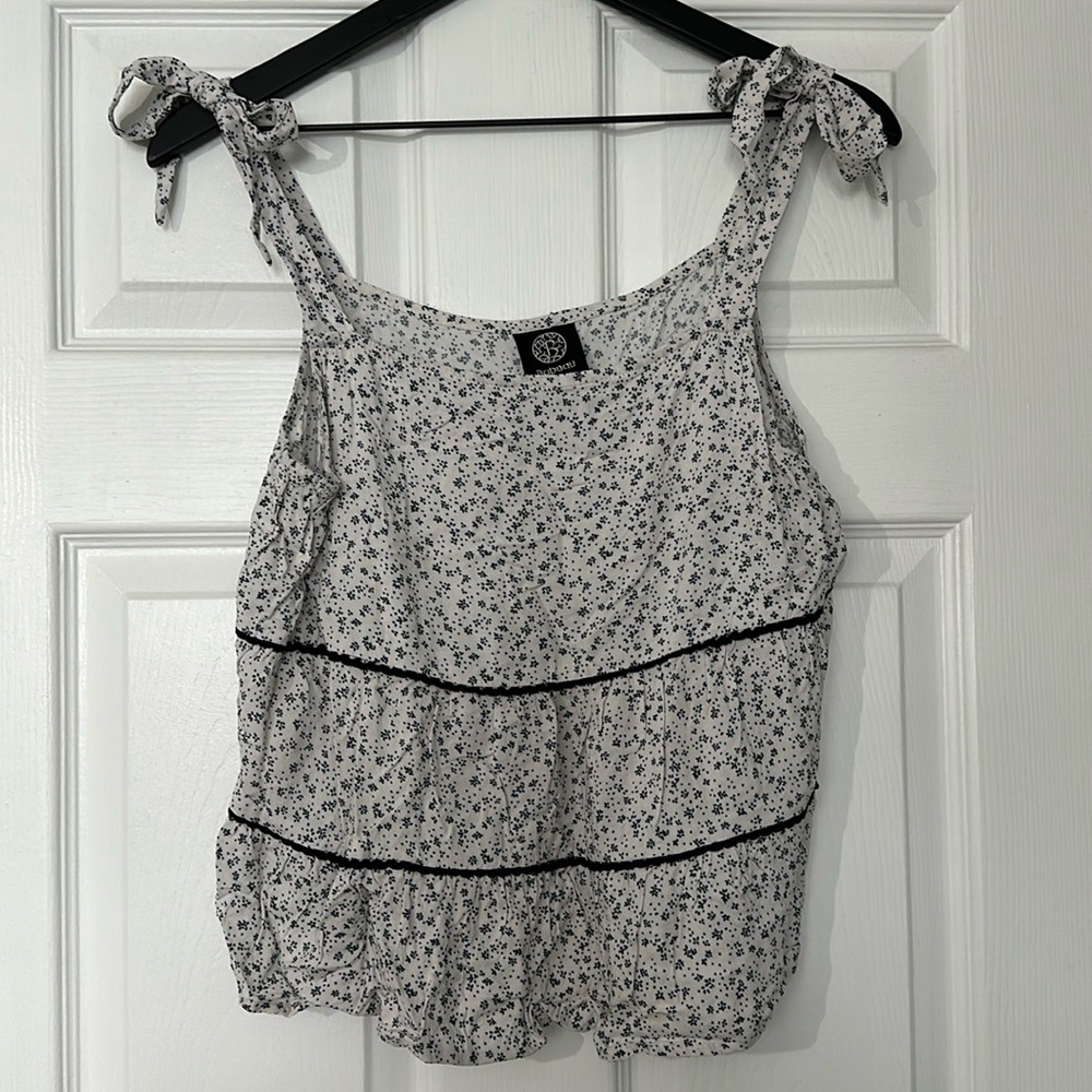 Bobeau Blue Flower Top